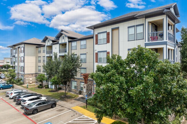 Alternate - Katy Ranch Apartments