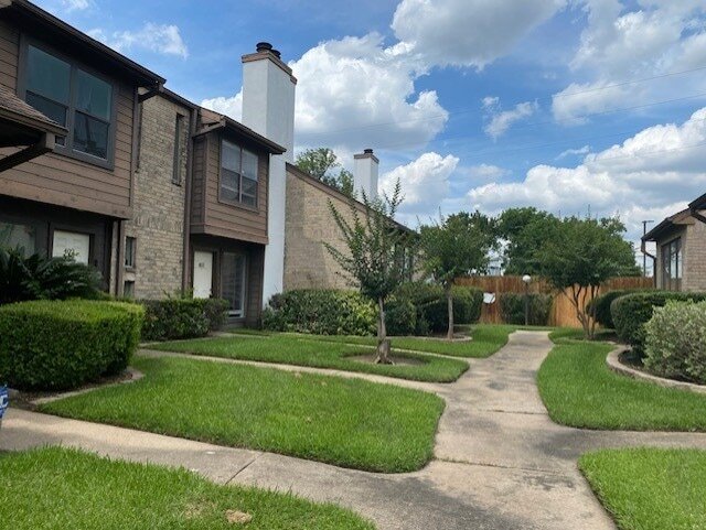 Building Photo - 2601 S Braeswood Blvd Unit 403