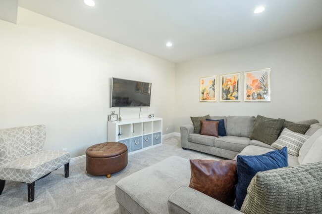 Photo - 364 N 800 E St Unit SI ID1598132P
