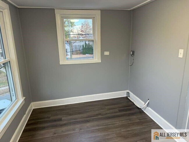 Photo - 107 Parkway Ave