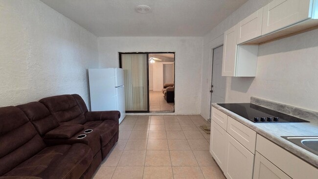 Photo - 2249 SE Melaleuca Blvd Unit B
