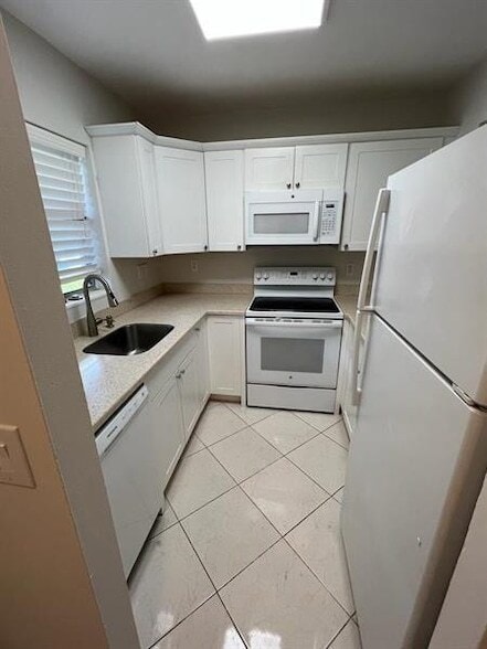 Photo - 540 SE 2nd Ave Unit J4