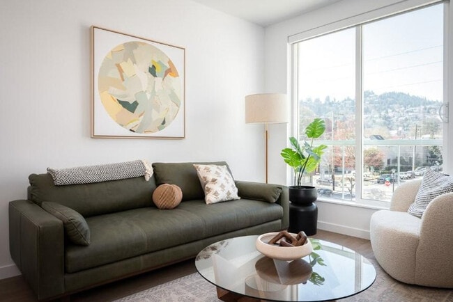 Building Photo - 2070 NW Quimby St Unit ID1280546P