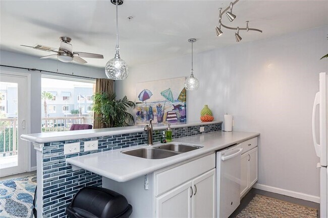 Photo - 9520 Seawall Blvd Unit 235