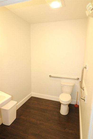 Photo - 24 S Washington Ave