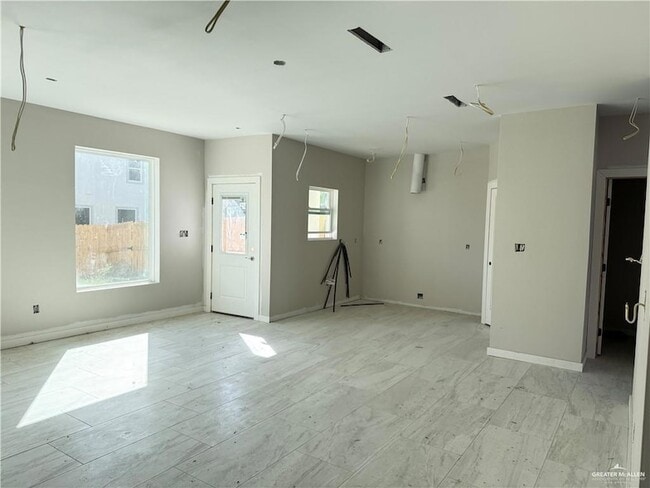 Photo - 2206 Corales St