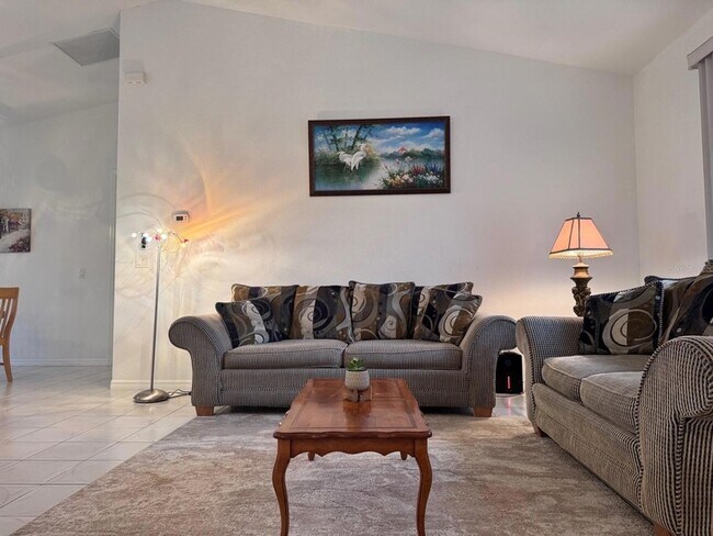 Photo - 219 Venetia Ave