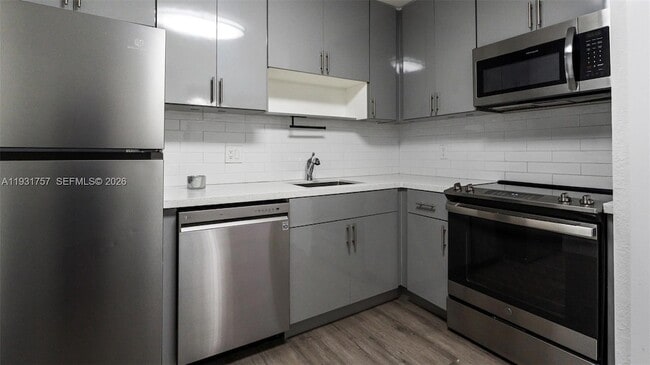 Photo - 4158 Inverrary Dr Unit 409