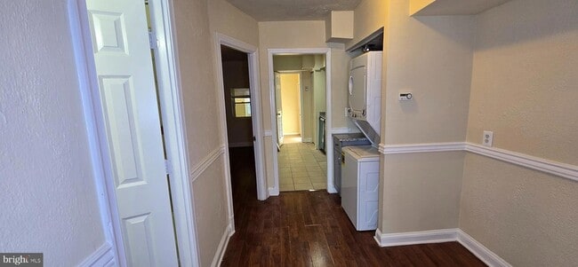 Photo - 1255 Meigs Pl NE