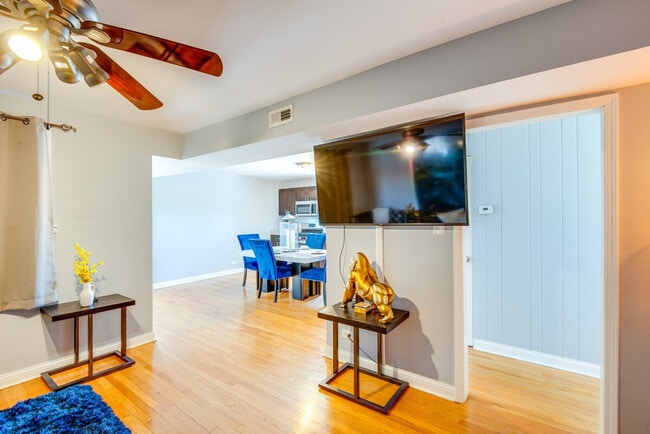 Photo - 8138 S Kedzie Ave Unit ID1305902P