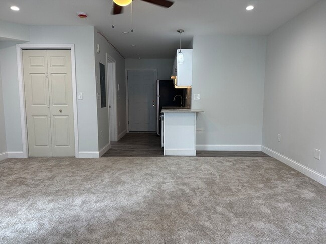 Photo - 1085 Whalley Ave