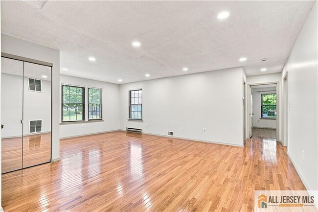 Photo - 119 Griggs Pl