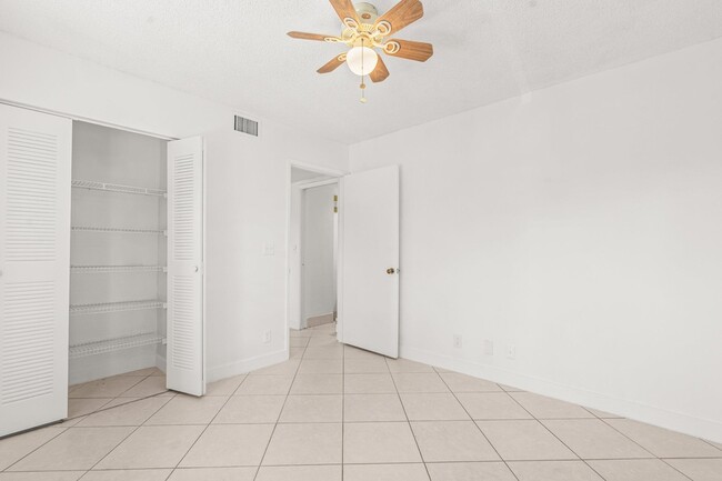 Photo - 7301 Amberly Ln Unit 304