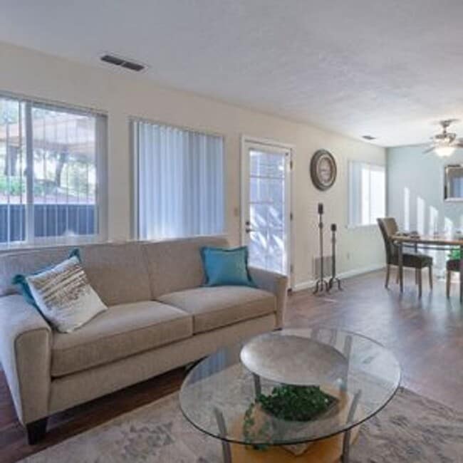 Photo - Windscape Apartments
