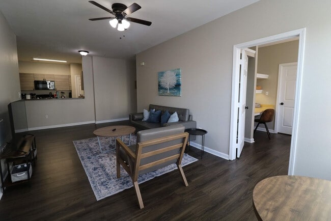 Building Photo - 490 Prospect Rd Unit ID1356297P