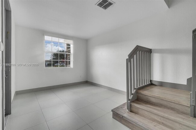 Photo - 1720 NE 33rd Ave