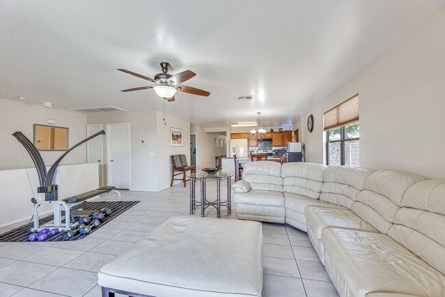 Photo - 1840 N Parkside Ln Unit SI ID1545955P
