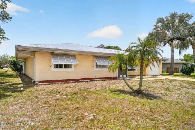 Photo - 1340 Mariposa Dr NE