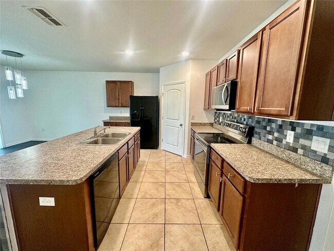 Photo - 988 Summer Glen Dr