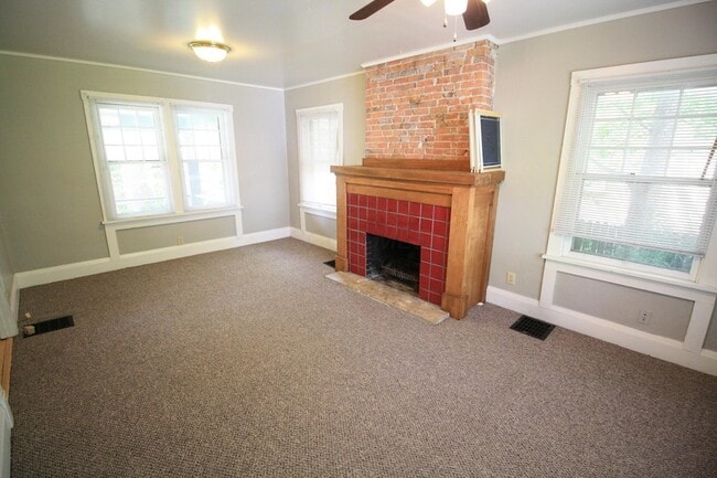 Photo - 242 E Northwood Ave