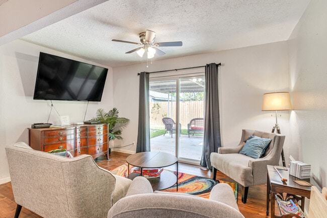 Photo - 3731 Alsace St Unit SI ID1560804P