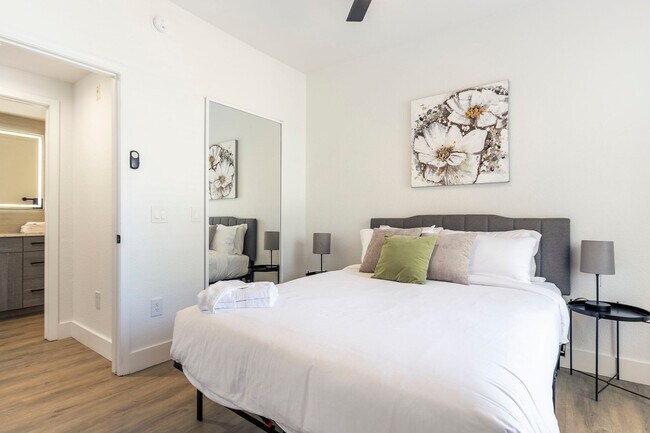 Photo - 15608 N 71st St Unit ID1035254P