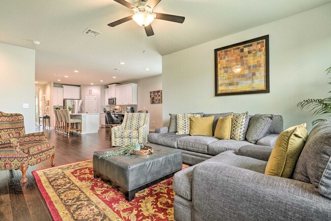 Photo - 5603 Chestnut Xing Unit SI ID1545924P