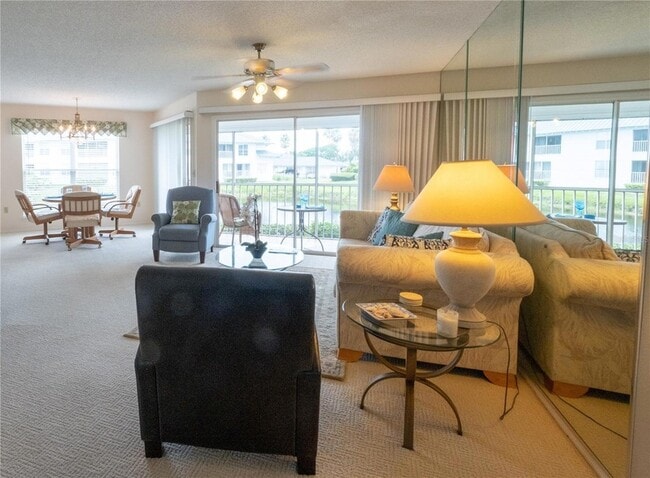 Photo - 831 Audubon Dr