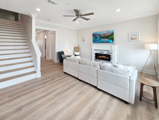 Photo - 996 Beach Blvd W Unit SI ID1473610P