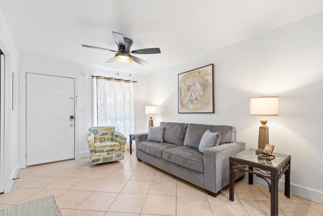 Photo - 920 W Lagoon Ave Unit SI ID1541218P