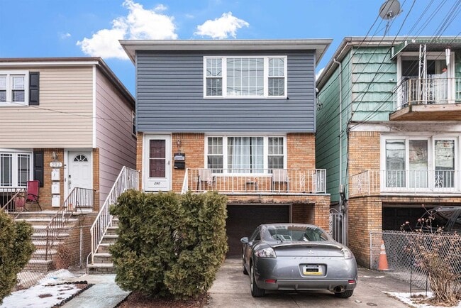 Building Photo - 290 Randolph Ave