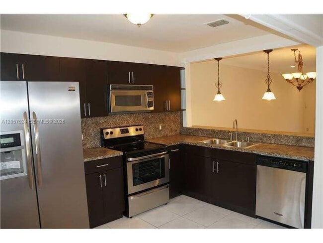 Photo - 459 Lakeview Dr