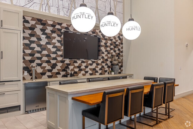 Clubhouse - The Huntley