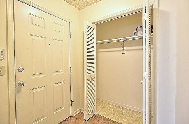 Photo - 784 Inwood Dr