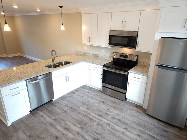 Photo - 609 Fairview Ave Unit B