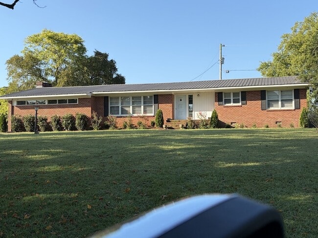 Building Photo - 11745 Campbellsville Rd