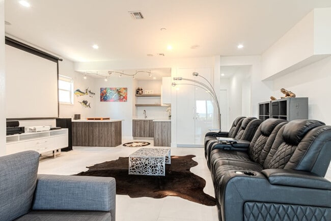 Photo - 2418 SE 28th St Unit ID1028869P