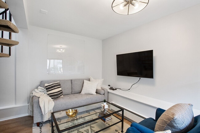 Photo - 268 Day St Unit ID1026710P