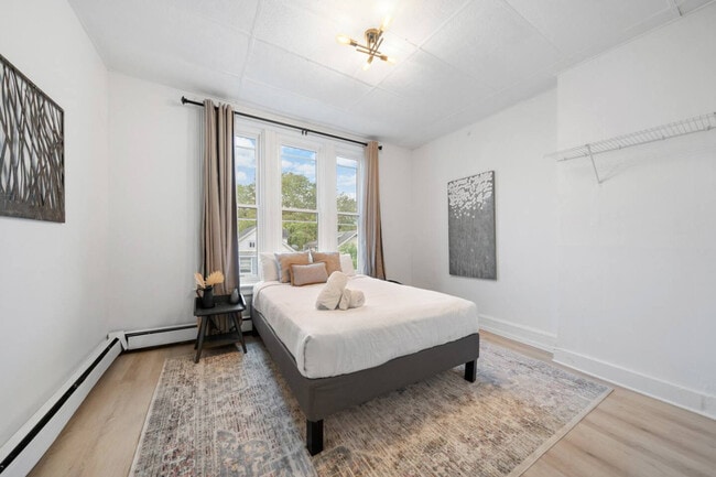 Photo - 242 Mccormick Pl Unit ID1056118P