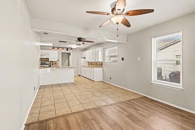 Photo - 3720 Stanley Ave