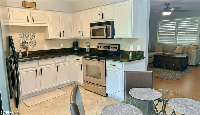 Photo - 633 Palm View Dr Unit 4