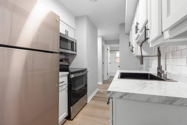 Kitchen(Renovated) - 1901 Apartments