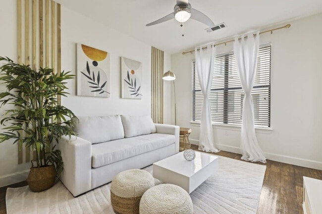 Building Photo - 5445 Town and Country Blvd Unit ID1363549P