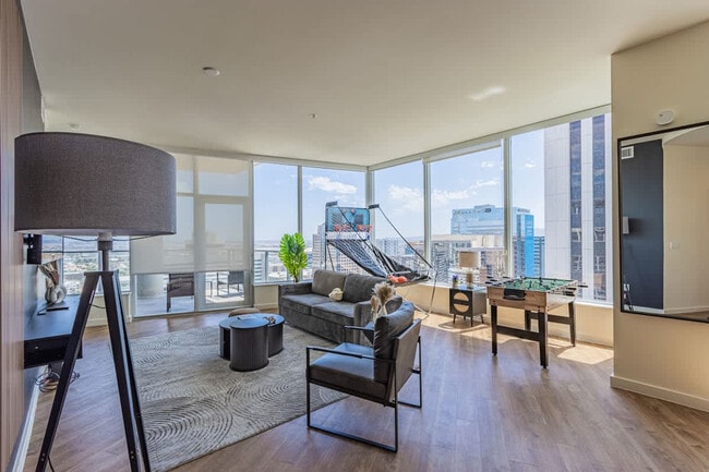 Photo - 44 W Monroe St Unit ID1263166P