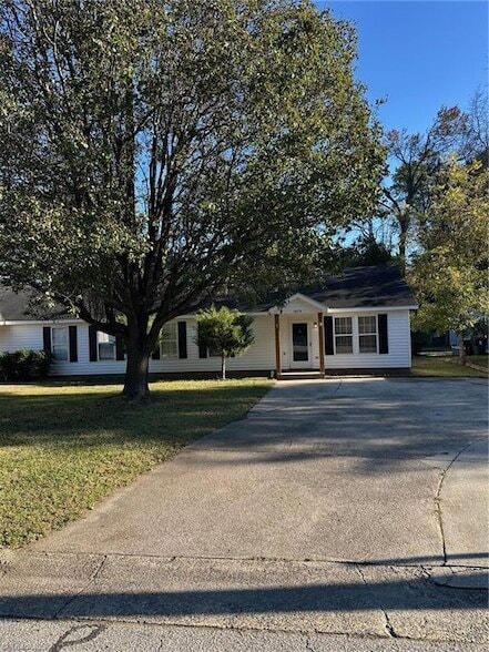 Building Photo - 107 W McIver St Unit B