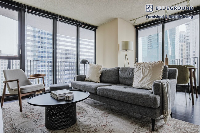 Building Photo - 225 N Columbus Dr Unit FL19-ID1199