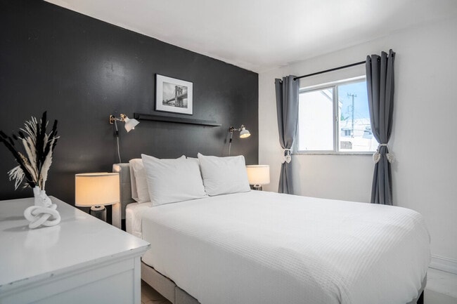 Photo - 422 NW 8th St Unit ID1294169P