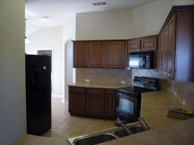 Photo - 102 Aguilar Dr