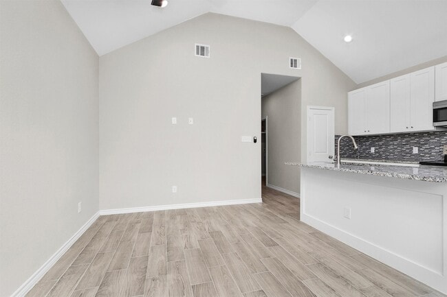 Photo - 16706 E Hammon
