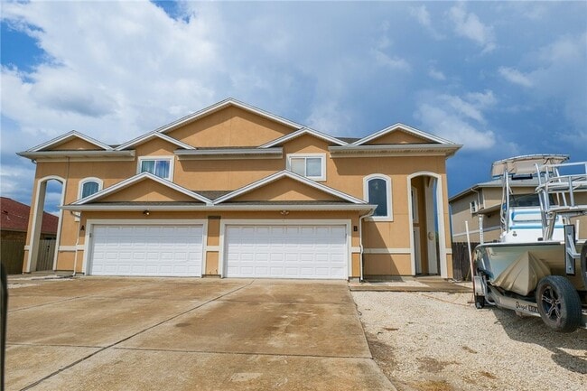 Photo - 15433 Cruiser St Unit B